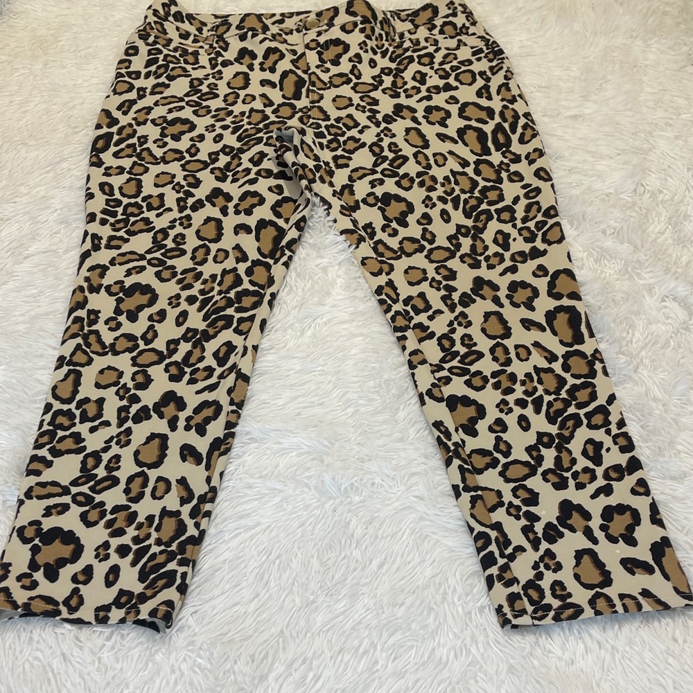 SO SLIMMING BY CHICOS Leopard Print Pants WOMENS CHICO SIZE 2